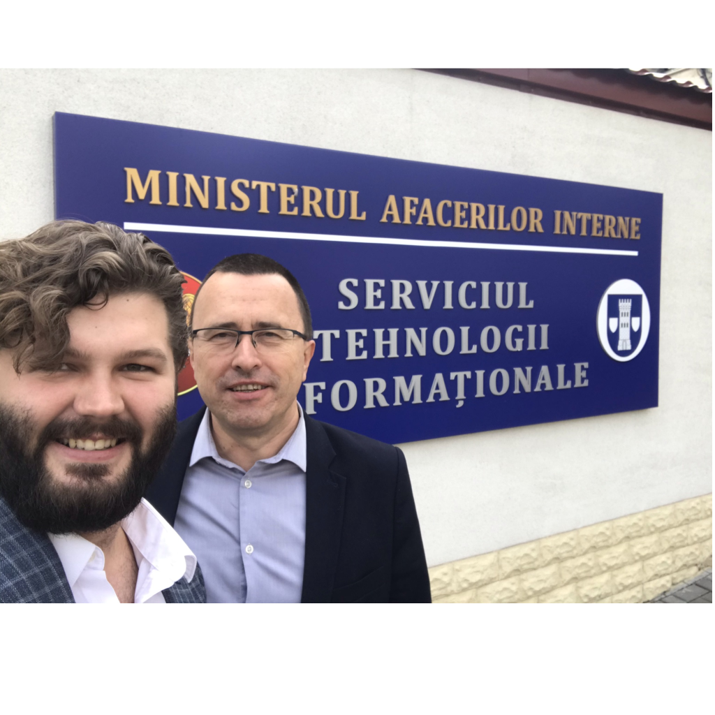 Pavel and Neuman in front of ministry REEXPORT 1024